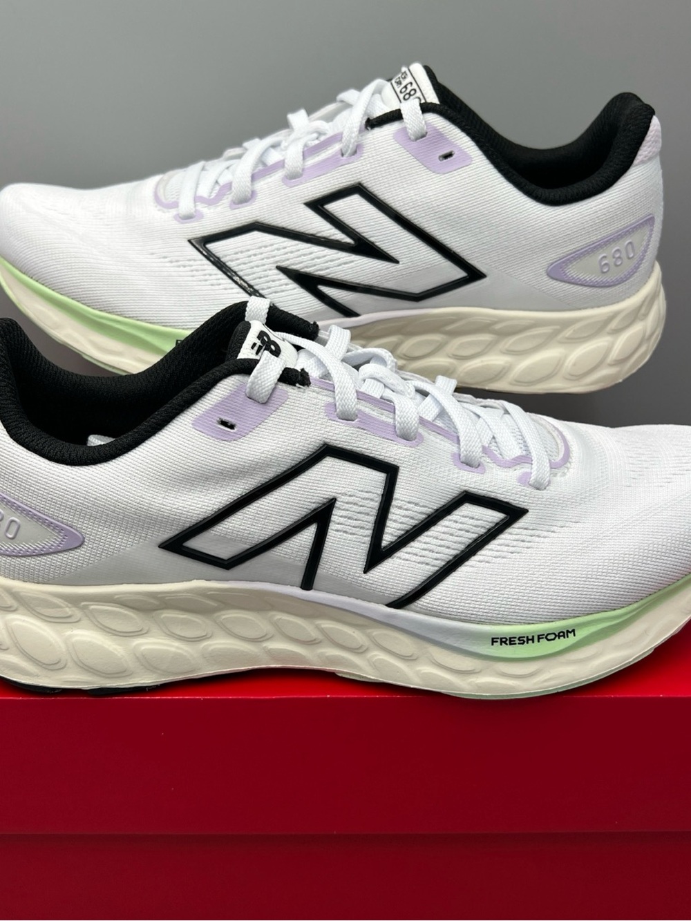 New Balance Fresh Foam 680 v8 Running Shoes, W680CW8, Men's Sz 8, Women's Sz 9.5